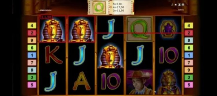 Przykład aktywacji rundy darmowych spinów w automacie — trzy symbole Scatter uruchamiają bonus