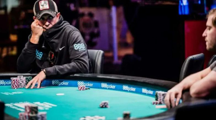 Stół pokerowy