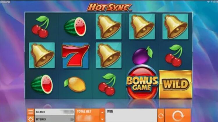 Hot Sync — zwykłe symbole, Wild i pionowe stosy na planszy z dwudziestoma liniami