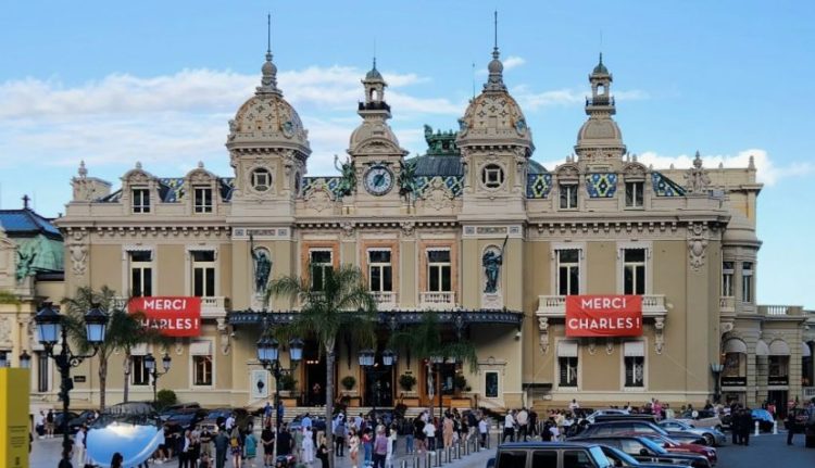 Fasada Casino de Monte-Carlo przy świetle dziennym — architektura Belle Époque
